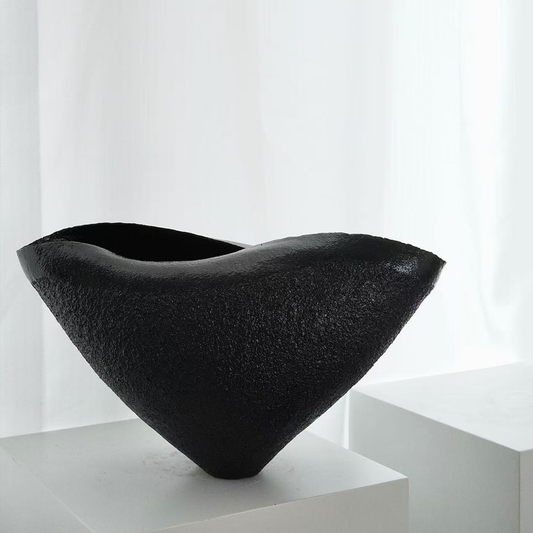Obsidian Curve Vessel